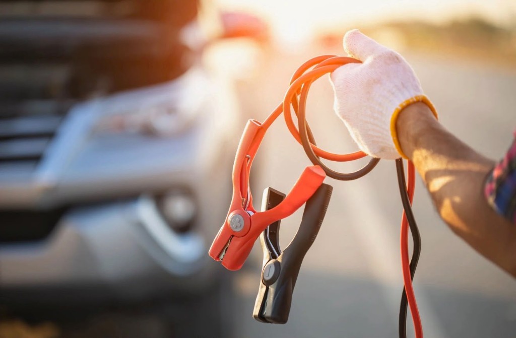 Battery jump start service